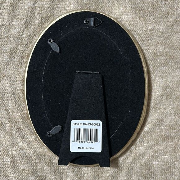 Burns of Boston 4 x 6 Oval Ornate Shabby Chic Gold Desk Top Picture Frame - Picture 5 of 7